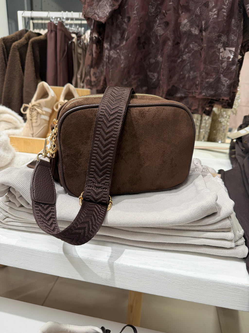 Selina & Co - Suede käsilaukku,Dark Coffee