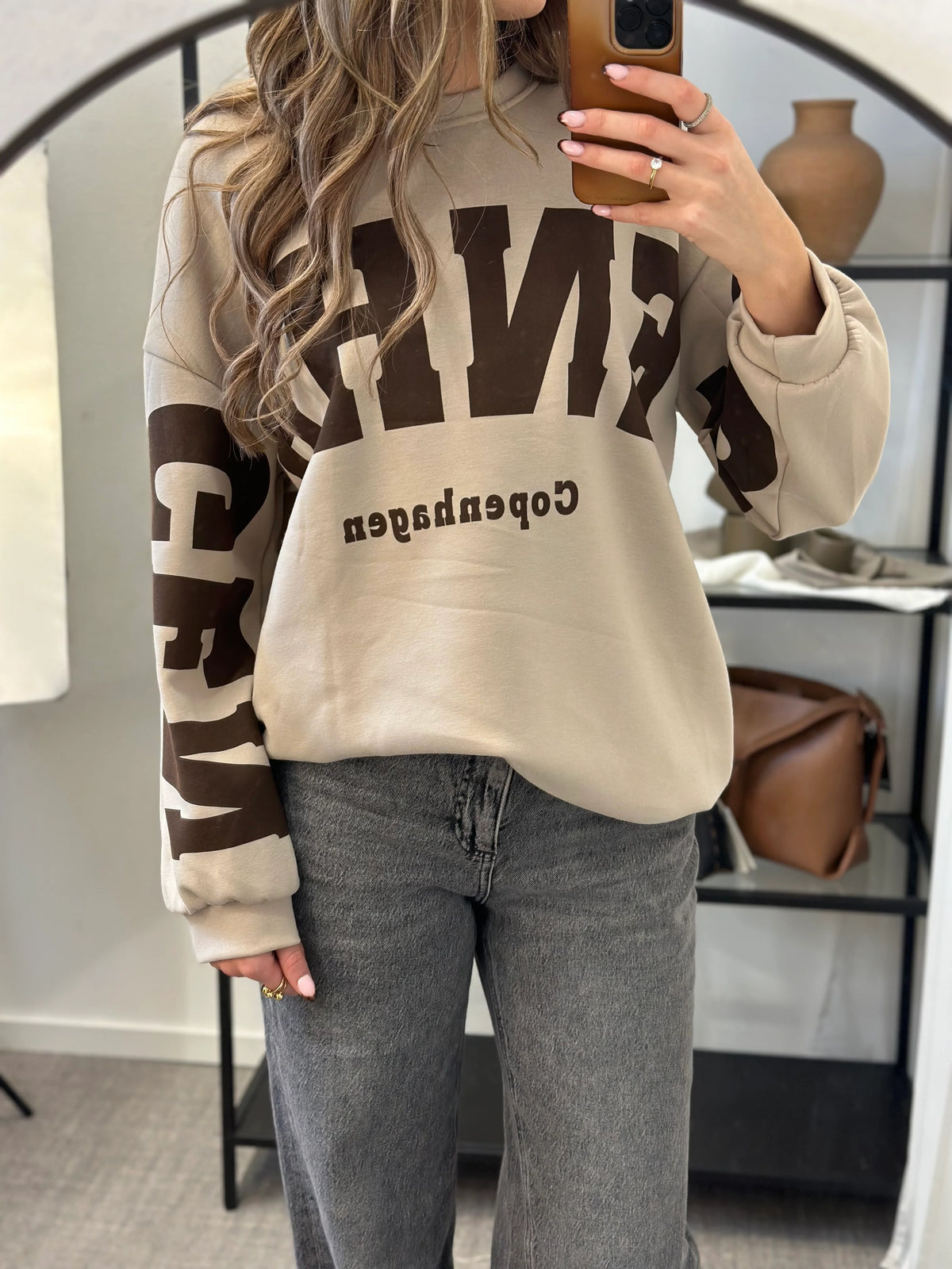 MARTA – Copenhagen collegepusero - Beige