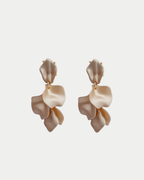 Leaf Earrings Pearl Nougat