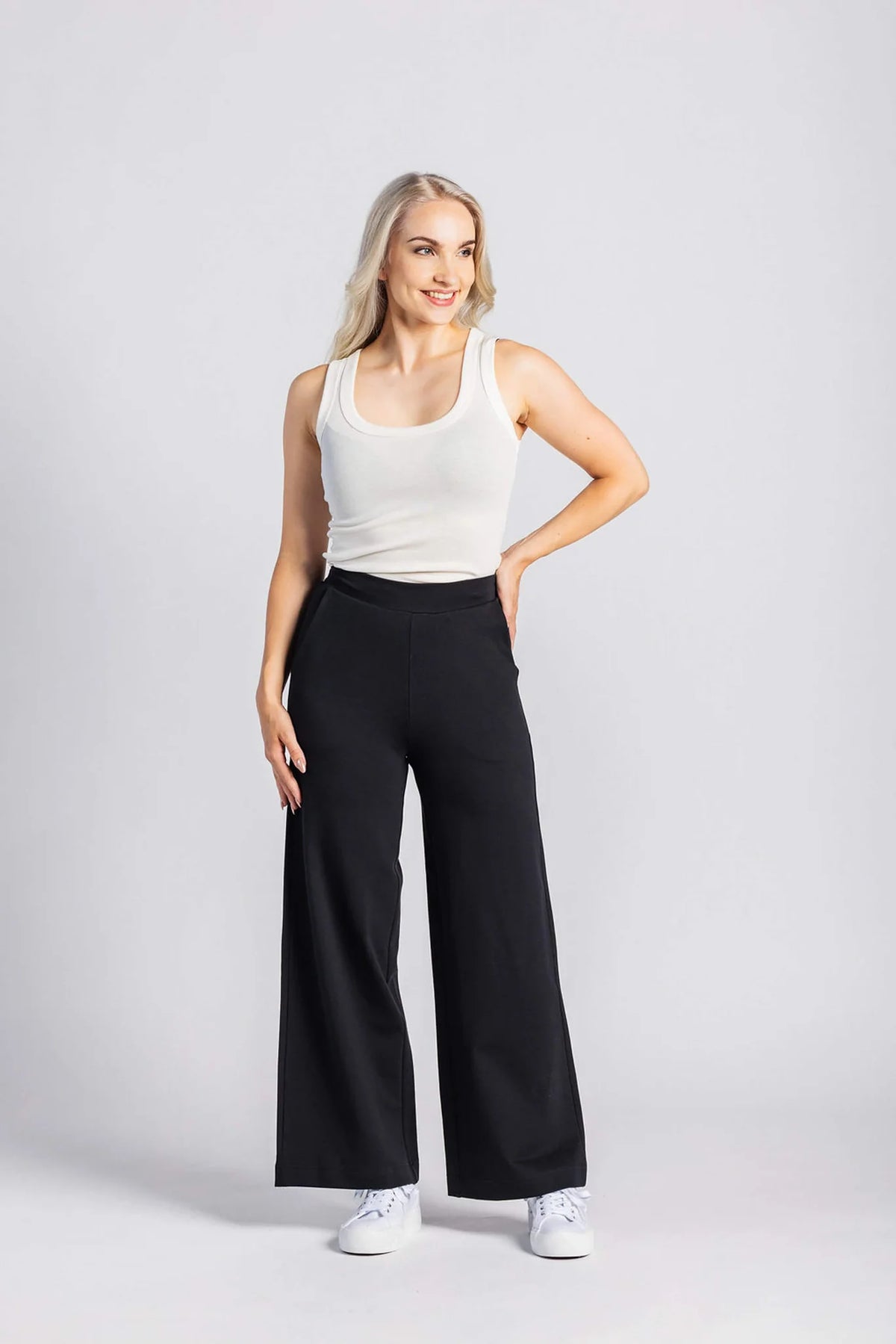 Nakoa - Comfy Pants, Black